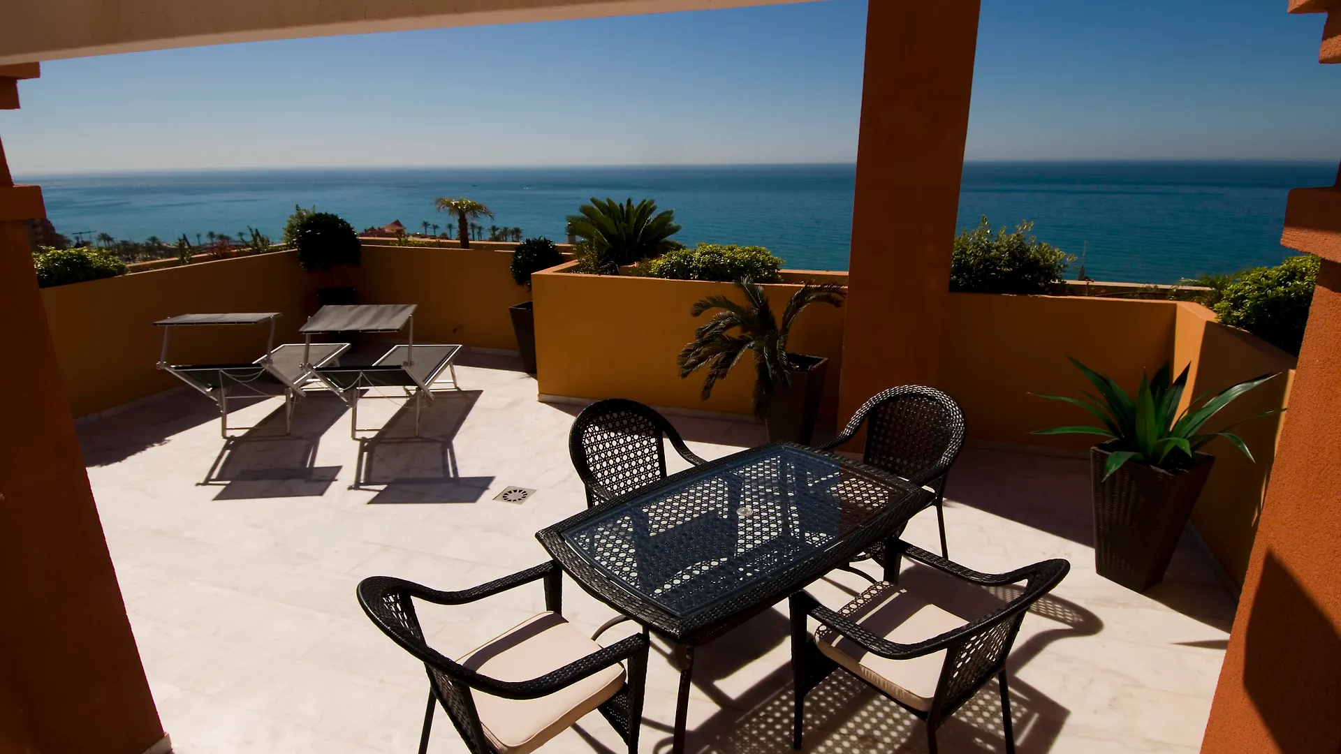 Holiday World Riwo Hotel. Benalmadena 4*,