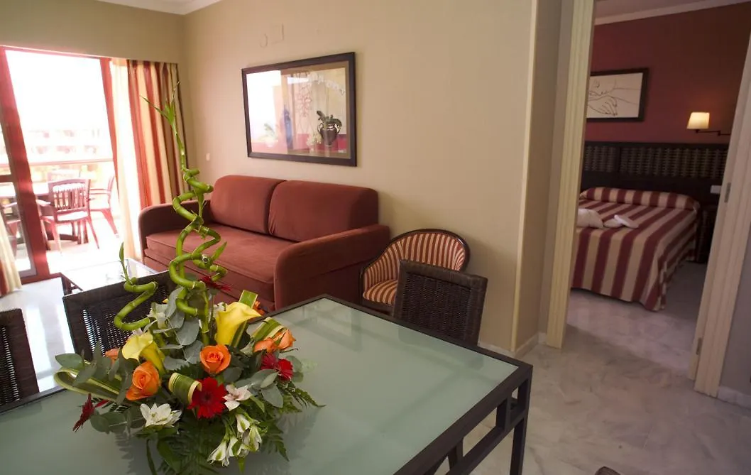 **** Отель Holiday World Riwo Hotel. Бенальмадена Испания