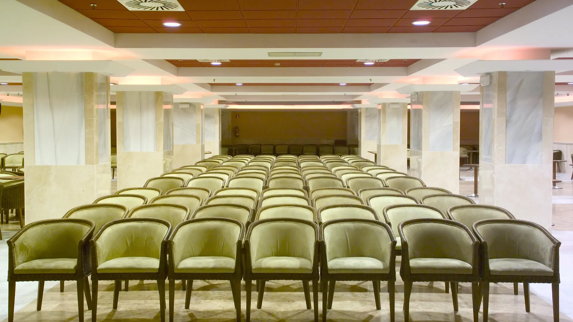 Holiday World Riwo Hotel. Benalmadena Hotel