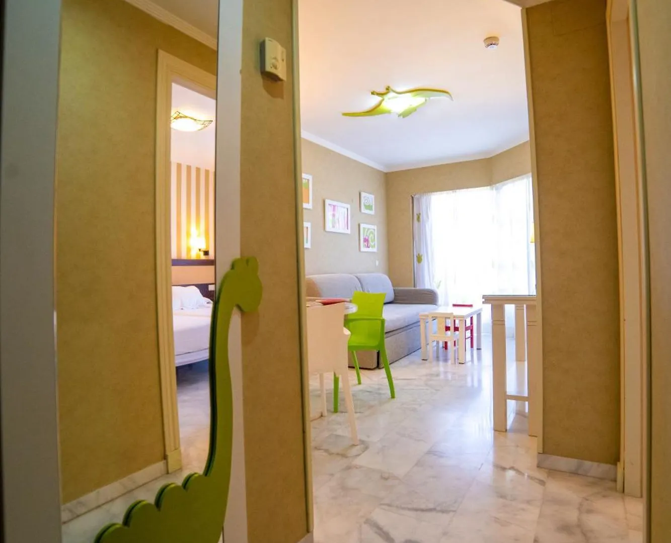 Holiday World Riwo Hotel. Benalmadena 4*,